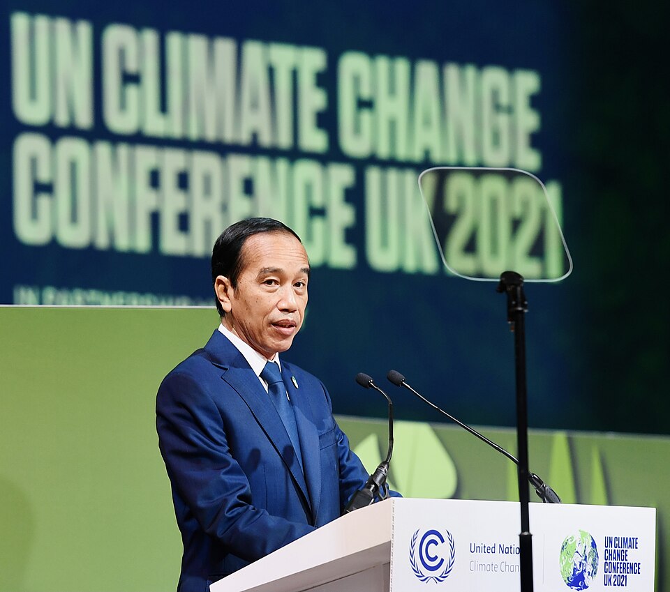 Jokowi Respons Putusan MK soal Dokumen Pendidikan Gibran